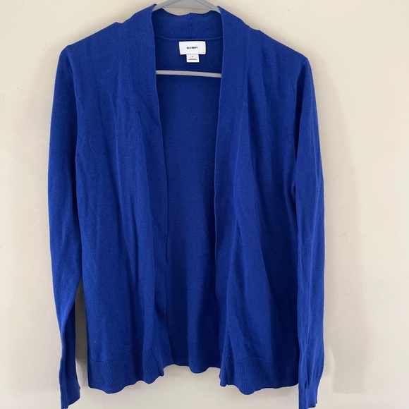 Sweater - Picture 1 of 4